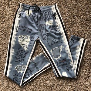 Brand NEW Men's Pants w/LOVE Graphic Relaxed Fit Stylish -Holiday Special Deal